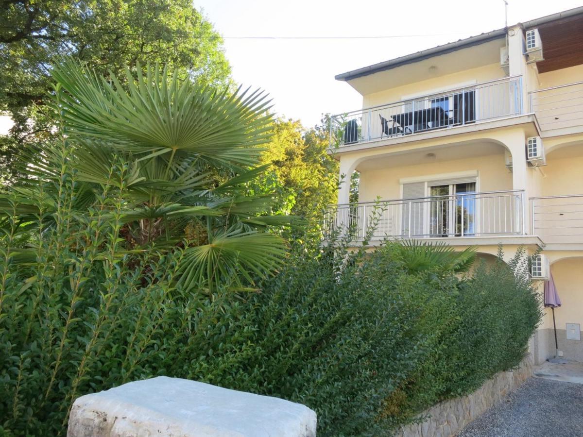 Apartment Vesel Malinska Bagian luar foto
