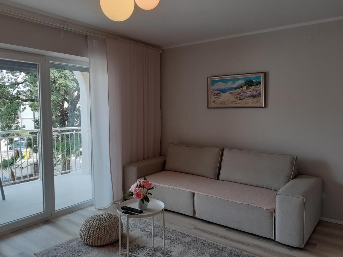 Apartment Vesel Malinska Bagian luar foto