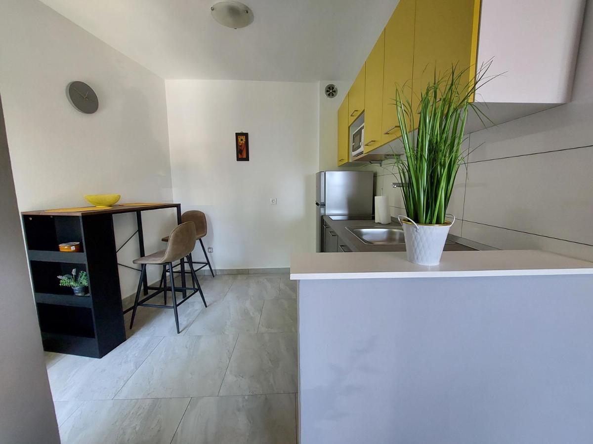 Apartment Vesel Malinska Bagian luar foto